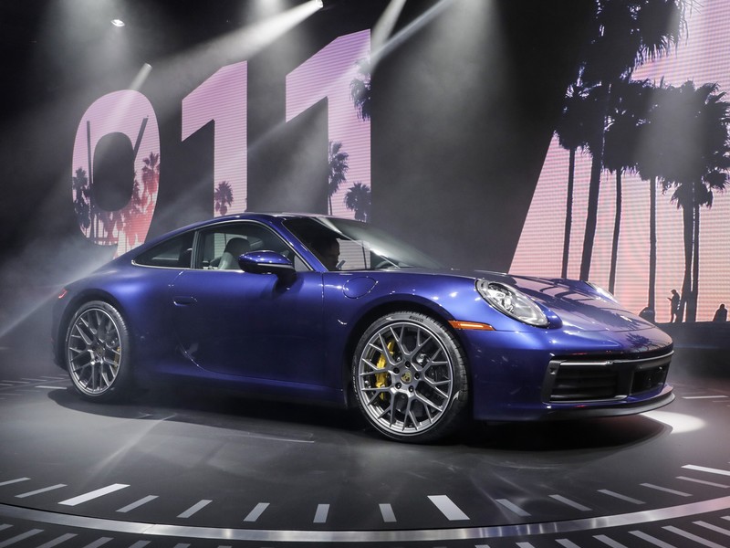 Nové Porsche 911 - výkonnější, víc digitální i stejné